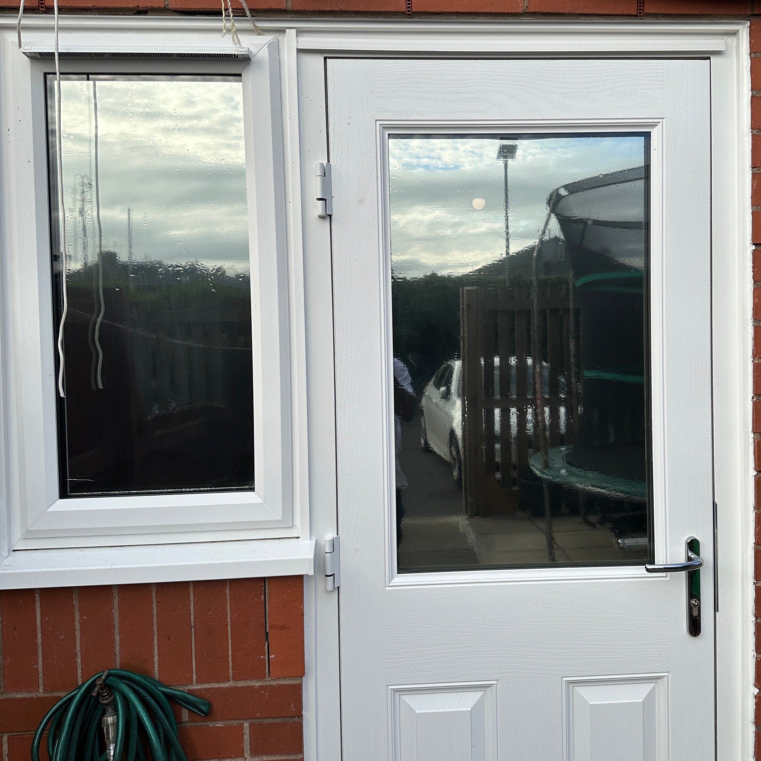 Silver Black Reflective Window Film – One Way Mirror Privacy Tint UV Blocking, Heat Control Static Cling for Home & Office